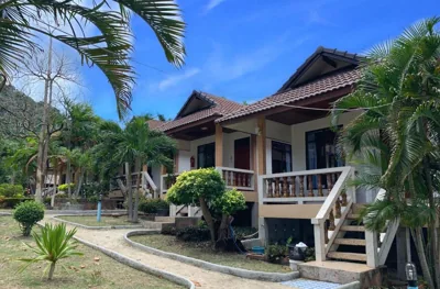 Bungalow familiar — Rainbow Bungalow Haadrin Koh Phangan